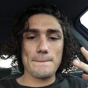 Meet your Posher, Avery